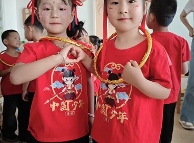少年英雄小哪吒